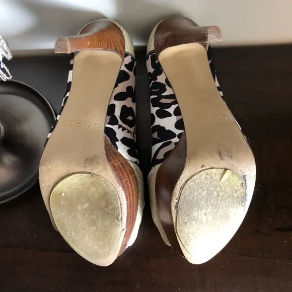 Authentic Guess pumps - Picture 5 of 5